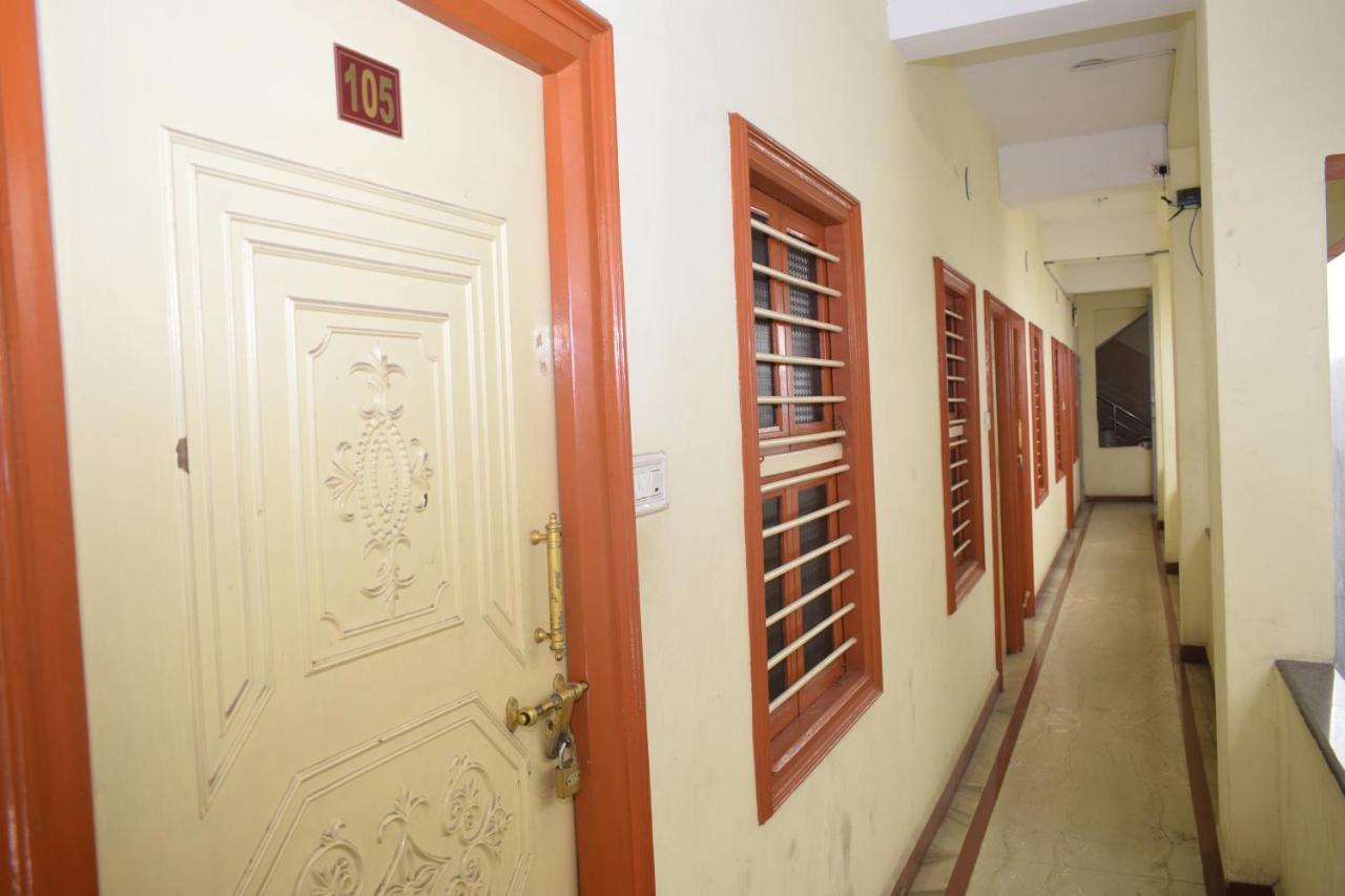 Pms Guest House ポンディシェリ エクステリア 写真